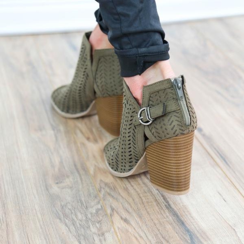 🍃Jagger Booties 🍃 - Picture 2 of 2